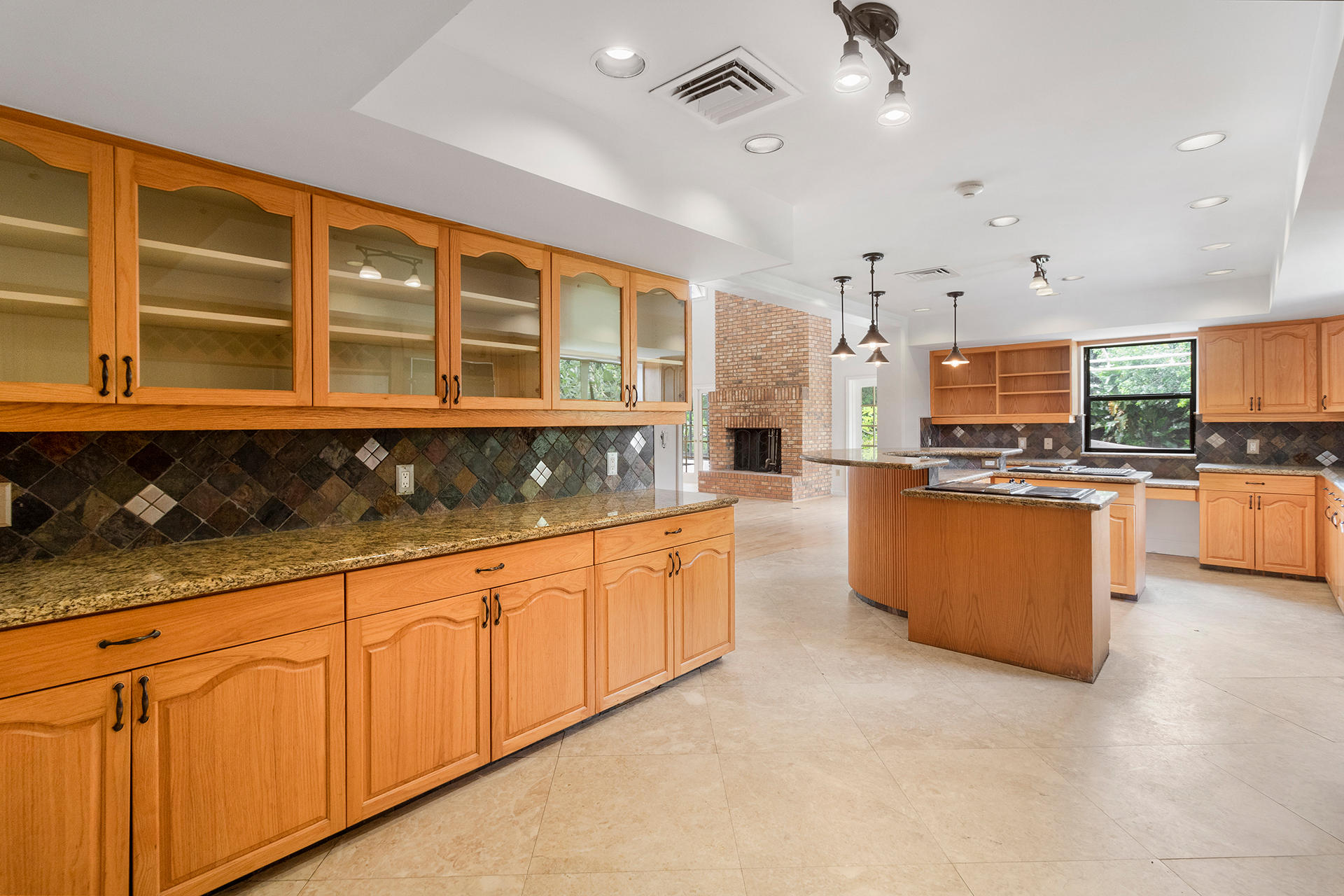 23281 Lago Mar Circle Boca Raton, FL 33433 - Photo 13 of 34 IMG_0803