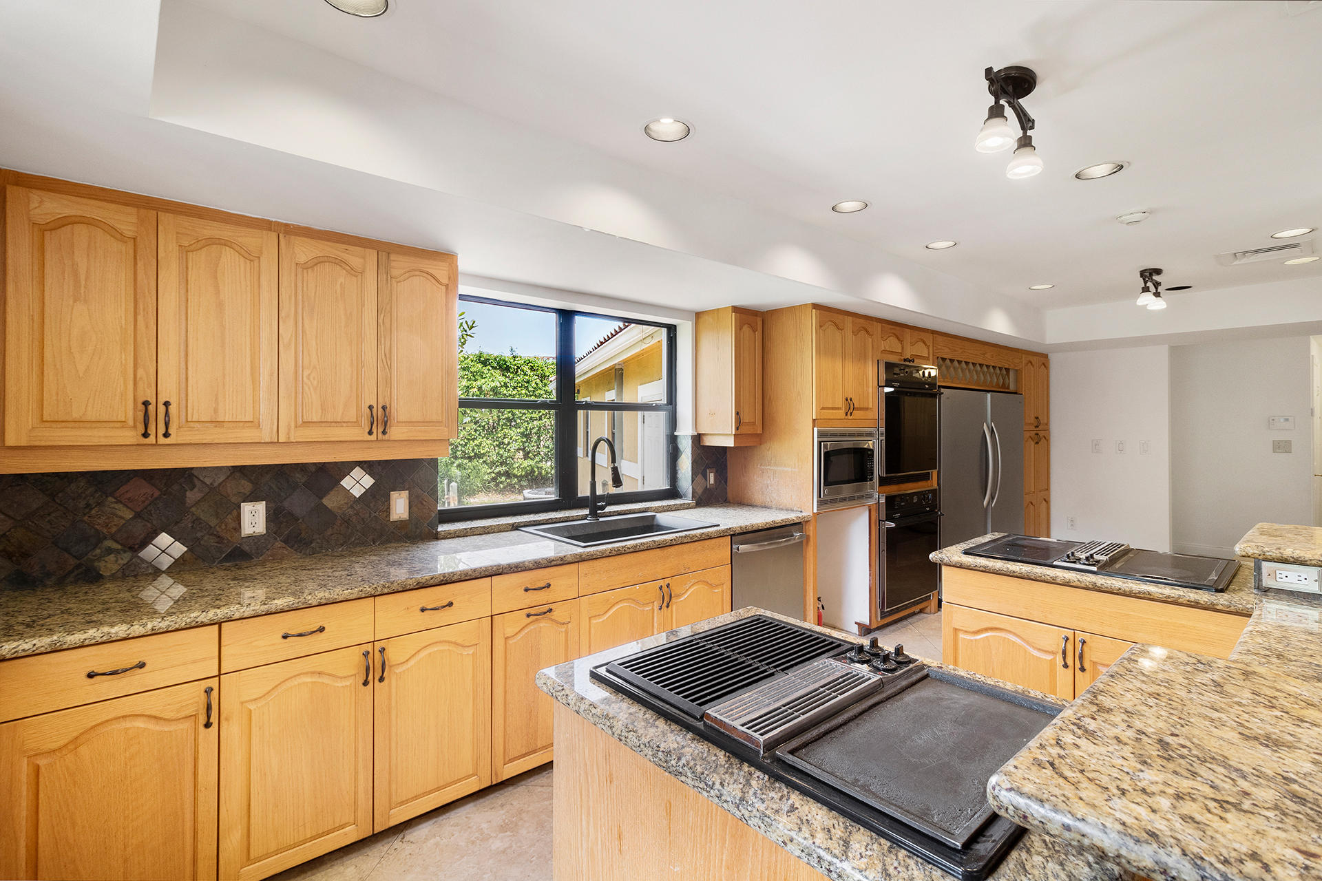 23281 Lago Mar Circle Boca Raton, FL 33433 - Photo 15 of 34 IMG_0806