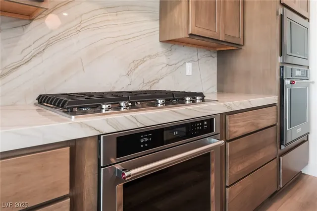 $1,074,034 | 6348 Zephyr Peak Court, Las Vegas, NV 89149