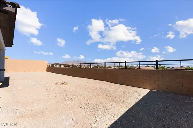 $1,074,034 | 6348 Zephyr Peak Court, Las Vegas, NV 89149