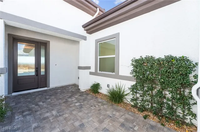 $1,074,034 | 6348 Zephyr Peak Court, Las Vegas, NV 89149