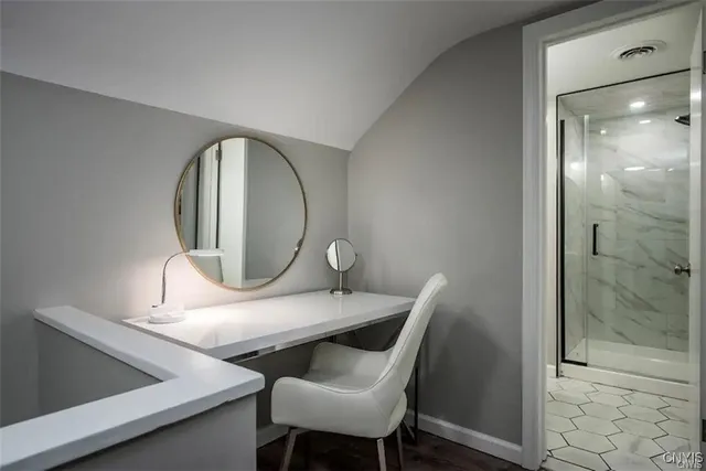 $2,500 | 1004 Main Street, Unit 3, Vienna, NY 13157