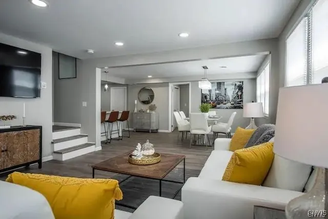 $2,500 | 1004 Main Street, Unit 3, Vienna, NY 13157