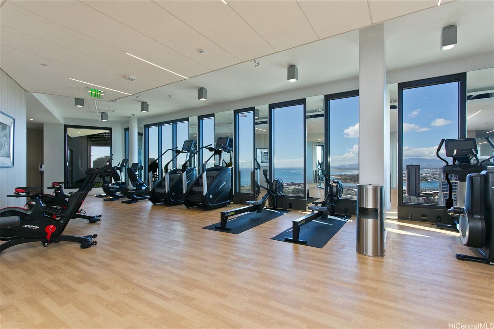 987 Queen Street, Unit 2516 Honolulu, HI 96814 - Photo 18 of 23
