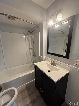 $1,800 | 428 South Meadow Street, Watertown, NY 13601