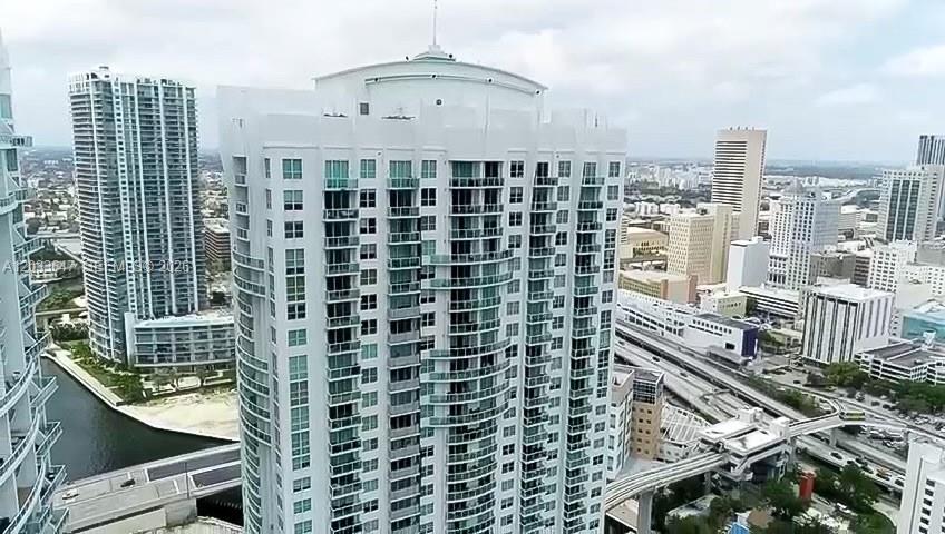 31 Southeast 5th Street, Unit 2001 Miami, FL 33131 - Photo 1 of 4