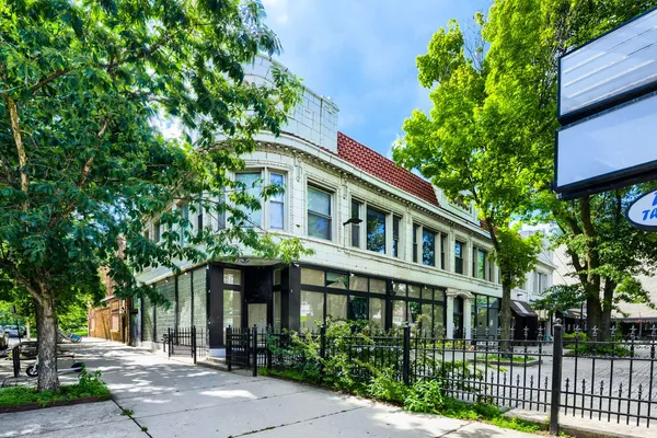 $2,700 | 6740 North Sheridan Road, Unit 2N, Chicago, IL 60626