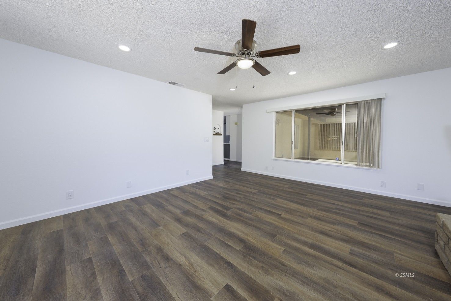537 West Joyner Avenue Ridgecrest, CA 93555 - Photo 5 of 39