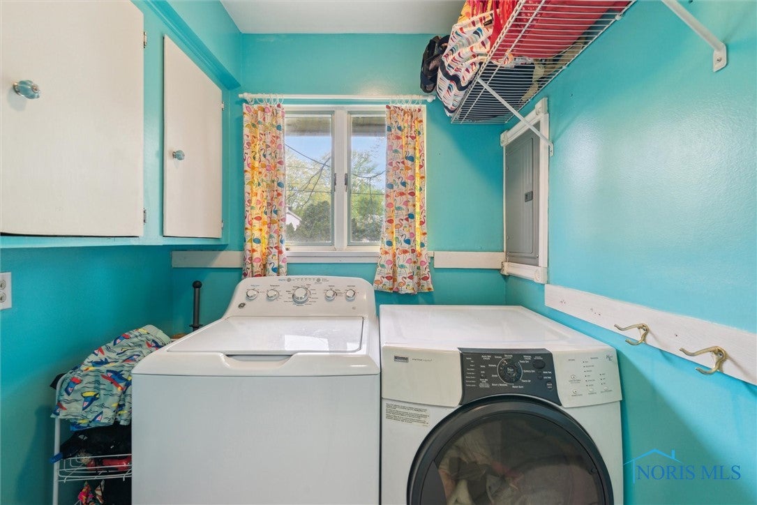 3448 Corey Road Toledo, OH 43615 - Photo 26 of 33 Laundry Room