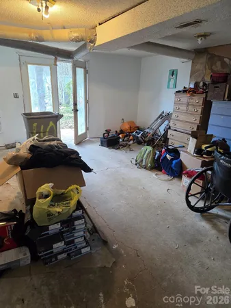 $390,000 | 110 Wilrecar Drive, Black Mountain, NC 28711