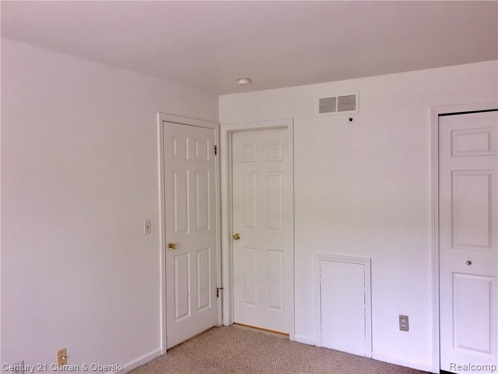 706 North Brady Road Dearborn, MI 48124 - Photo 16 of 20
