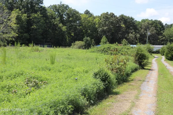 $300,000 | 165 Kmj Ranch Road, Troy, NC 27371