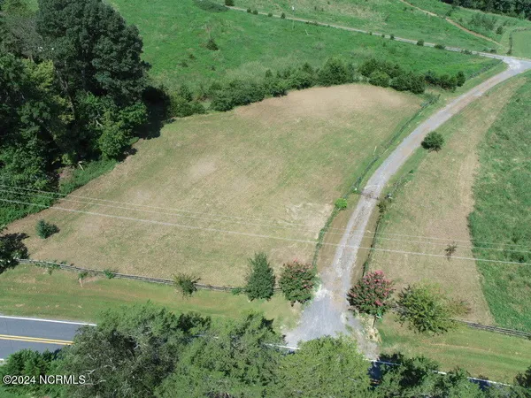 $300,000 | 165 Kmj Ranch Road, Troy, NC 27371