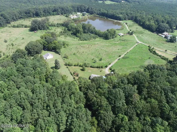 $300,000 | 165 Kmj Ranch Road, Troy, NC 27371
