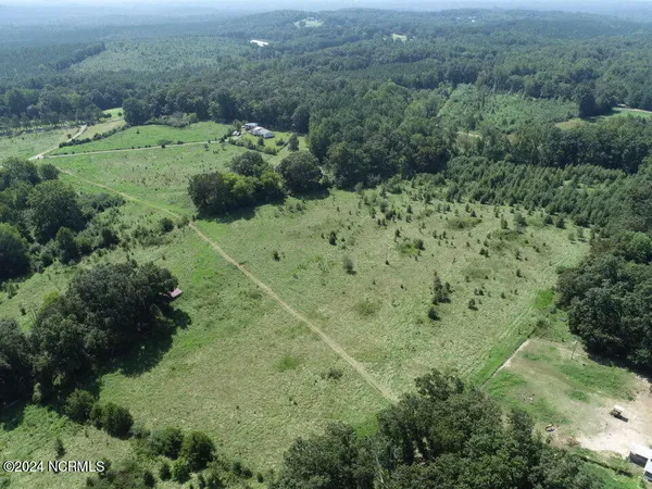 $300,000 | 165 Kmj Ranch Road, Troy, NC 27371