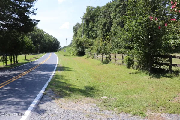 $300,000 | 165 Kmj Ranch Road, Troy, NC 27371