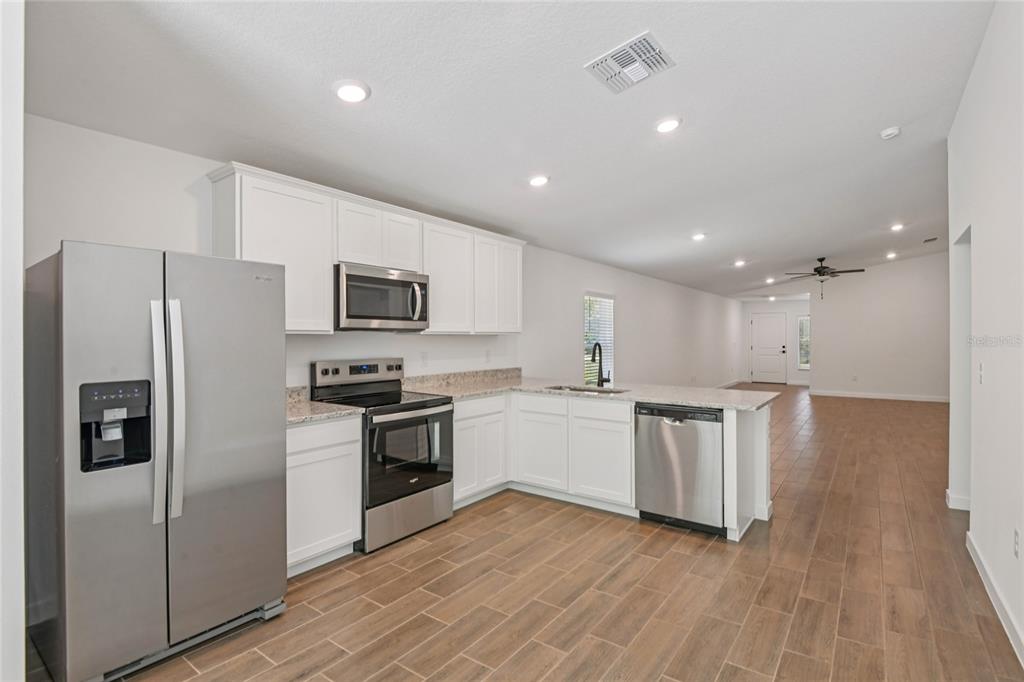 14034 Ricebird Avenue Weeki Wachee, FL 34614 - Photo 6 of 10