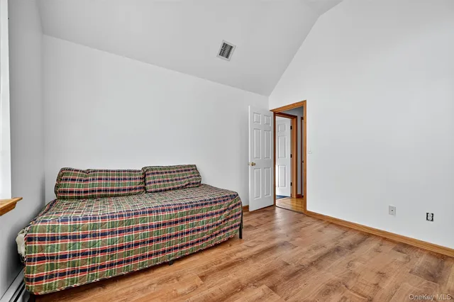 $899,000 | 8 Alloway Crescent, Highland Mills, NY 10930