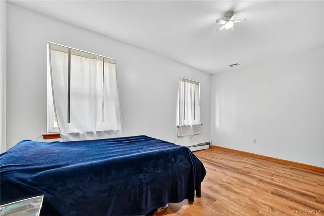 $899,000 | 8 Alloway Crescent, Highland Mills, NY 10930