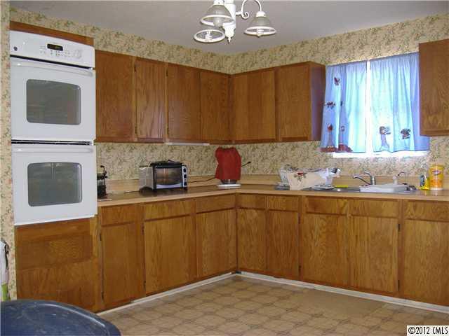 1130 Riddle Road Gastonia, NC 28056 - Photo 4 of 12 Gallery Image 4