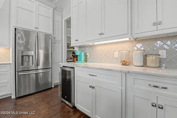 $749,900 | 19900 State Line Road, Moss Point, MS 39562