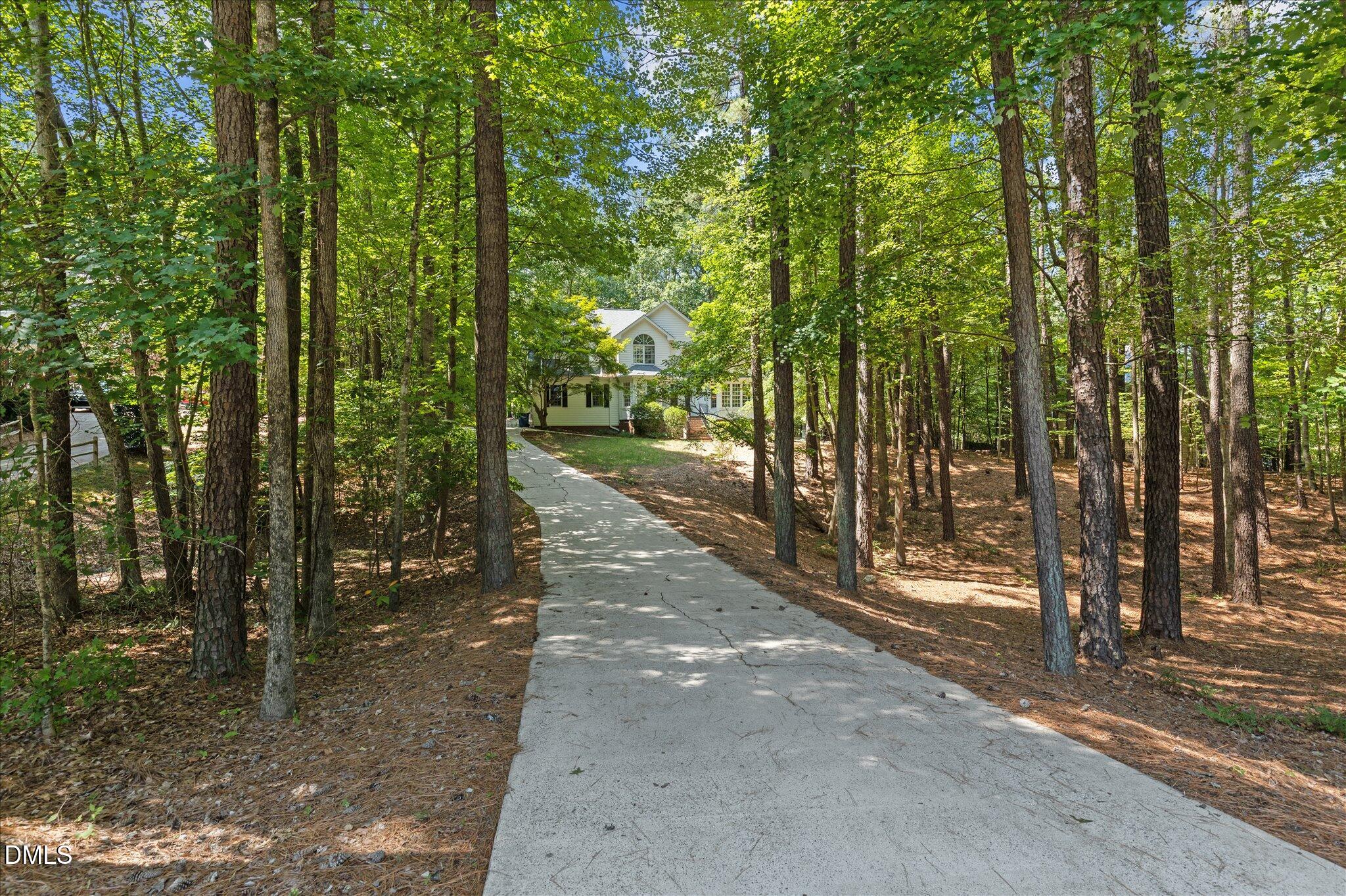 2509 Barton Ridge Court Raleigh, NC 27613 - Photo 3 of 62 04-IMG_2707