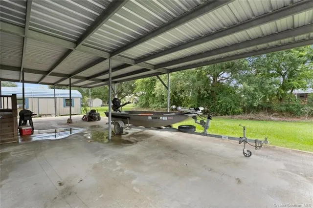 $160,000 | 157 Clyde Olivers Lane, Lake Charles, LA 70607