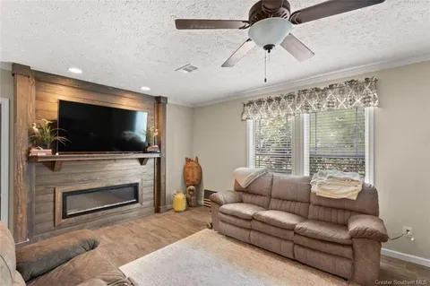 $155,000 | 157 Clyde Olivers Lane, Lake Charles, LA 70607