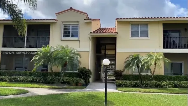 $1,700 | 1261 Southwest 46th Avenue, Unit 2016, Pompano Beach, FL 33069