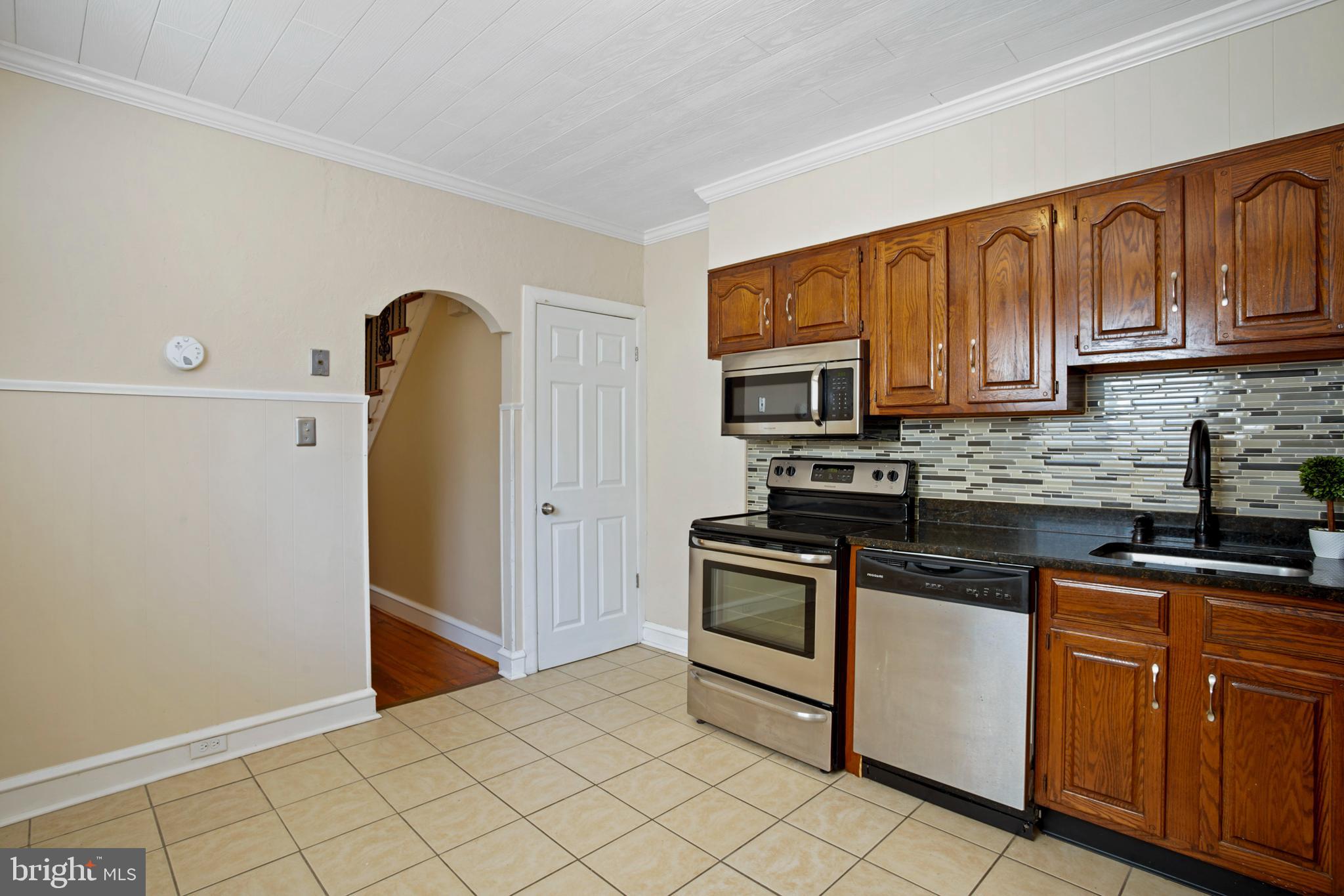 437 Markle Street Philadelphia, PA 19128 - Photo 10 of 28