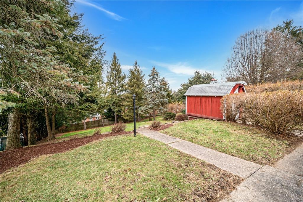 124 Rose Leaf Road Pittsburgh, PA 15220 - Photo 22 of 25 Gallery Image 22