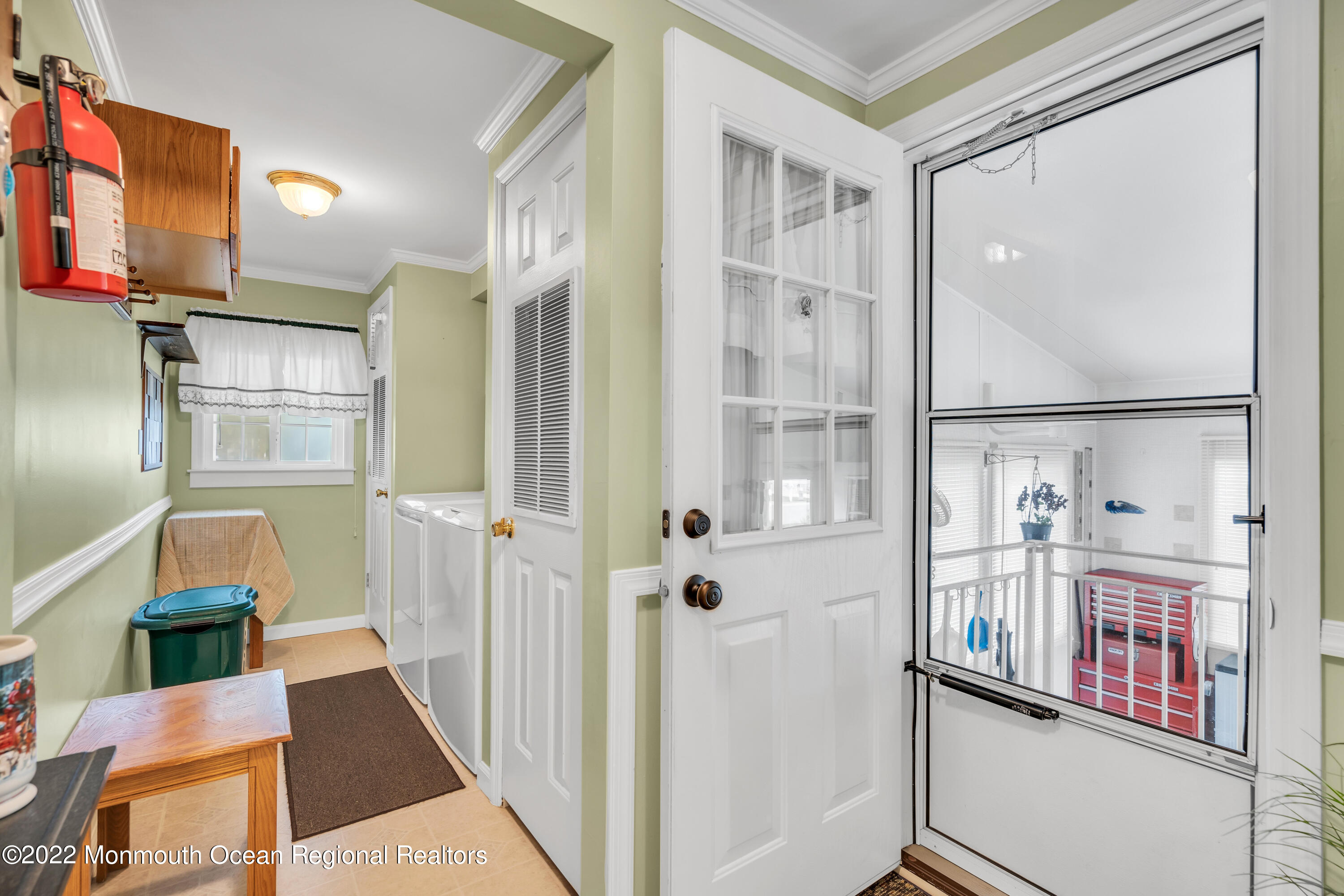 905 Oak Ridge Terrace Whiting, NJ 08759 - Photo 10 of 16 024_dsc09762