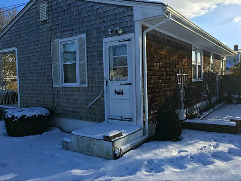 8 Stage Coach Road Portsmouth, RI 02871 - Photo 2 of 15 Exterior Front.