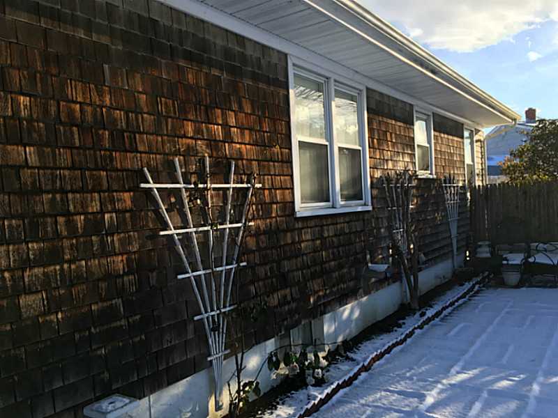 8 Stage Coach Road Portsmouth, RI 02871 - Photo 3 of 15 Exterior Back.