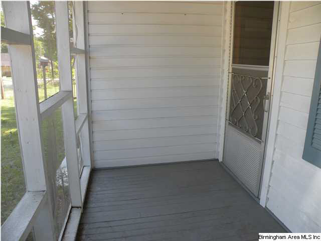 29 Spring Street Sylacauga, AL 35150 - Photo 11 of 14