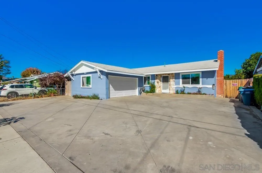 634 Daisy Street Escondido, CA 92027 - Photo 4 of 57 a view of a house with a outdoor space