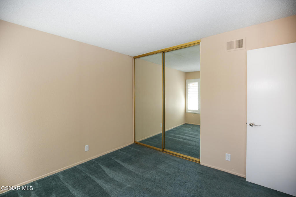 458 Mark Drive Simi Valley, CA 93065 - Photo 23 of 36