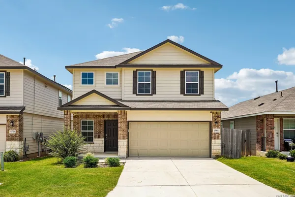$2,350 | 13802 Oolite Run, San Antonio, TX 78253