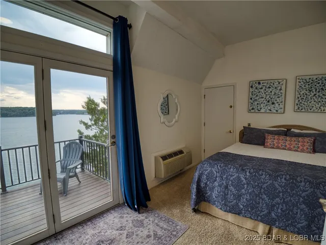 $995,000 | 87 Elbow Cay, Osage Beach, MO 65065