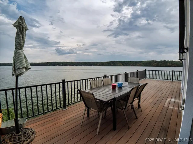 $995,000 | 87 Elbow Cay, Osage Beach, MO 65065