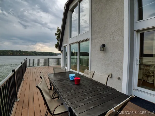$995,000 | 87 Elbow Cay, Osage Beach, MO 65065