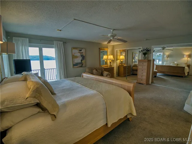 $995,000 | 87 Elbow Cay, Osage Beach, MO 65065