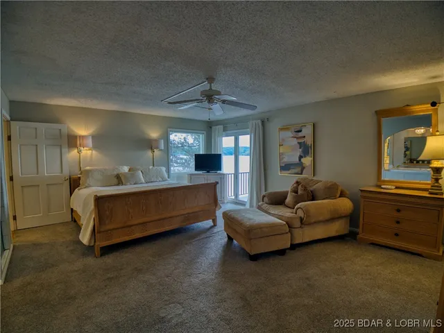 $995,000 | 87 Elbow Cay, Osage Beach, MO 65065