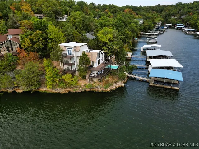 $995,000 | 87 Elbow Cay, Osage Beach, MO 65065