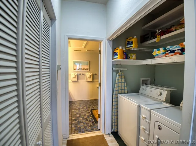 $995,000 | 87 Elbow Cay, Osage Beach, MO 65065