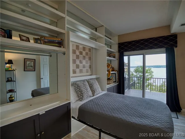 $995,000 | 87 Elbow Cay, Osage Beach, MO 65065