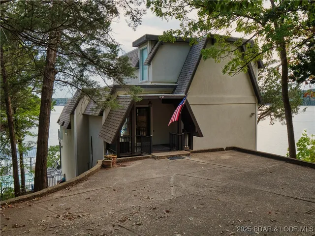 $995,000 | 87 Elbow Cay, Osage Beach, MO 65065