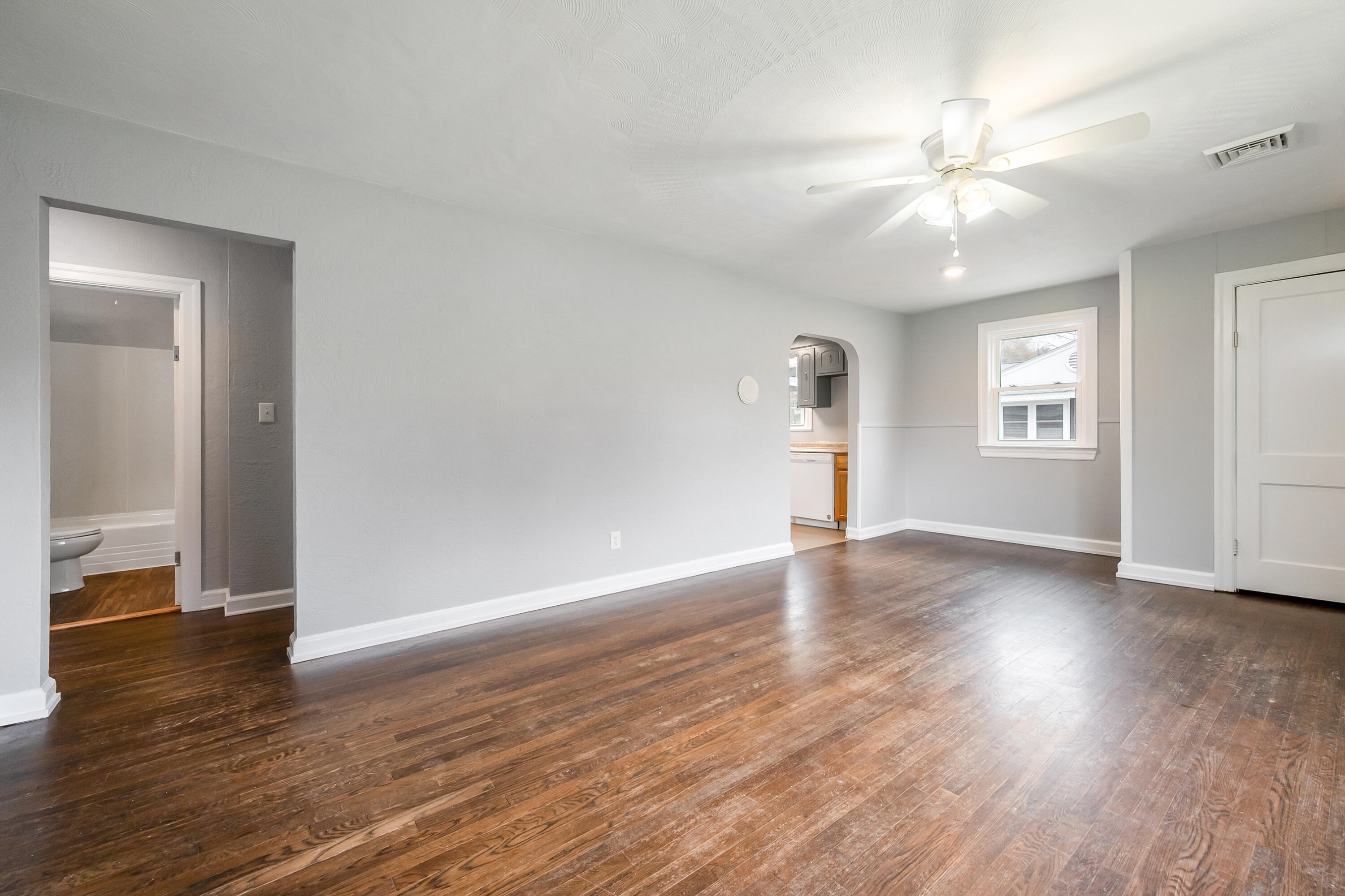 4522 Stypes Branch Road Salem, VA 24153 - Photo 10 of 47 Salem-14