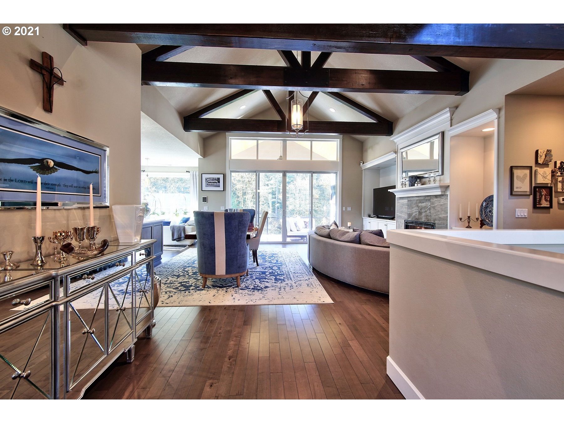21480 Northeast Red Hills Road Dundee, OR 97115 - Photo 9 of 28 Gallery Image 9