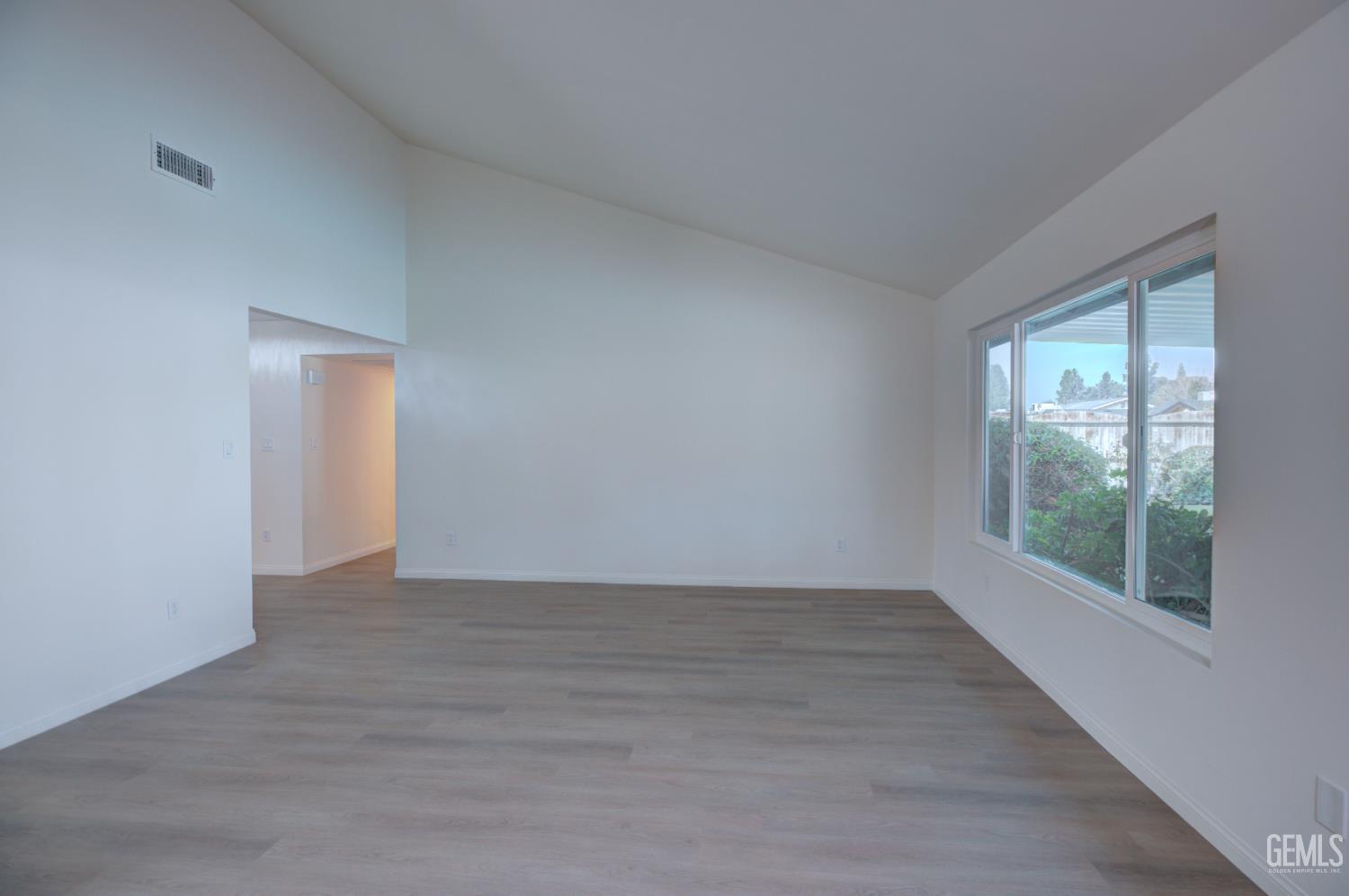 Undisclosed Address Bakersfield, CA 93309 - Photo 13 of 25 Living room - original photo